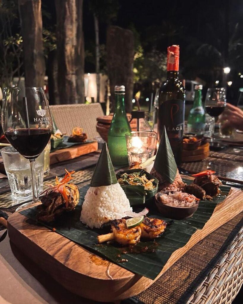 Kayumanis Resto offers a serene setting and an exquisite menu showcasing Balinese flavours' rich tapestry (Source: instagram.com/kayumanisrestojimbaran )